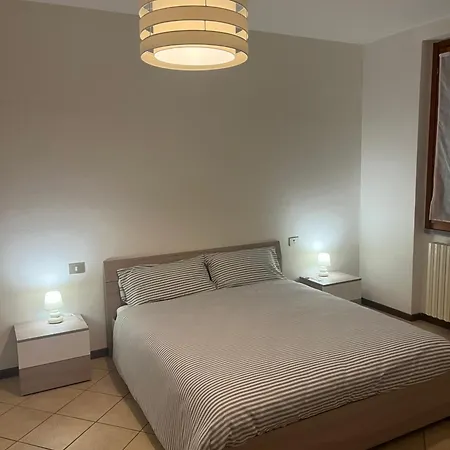 Apartment Due Laghi Cadrezzate